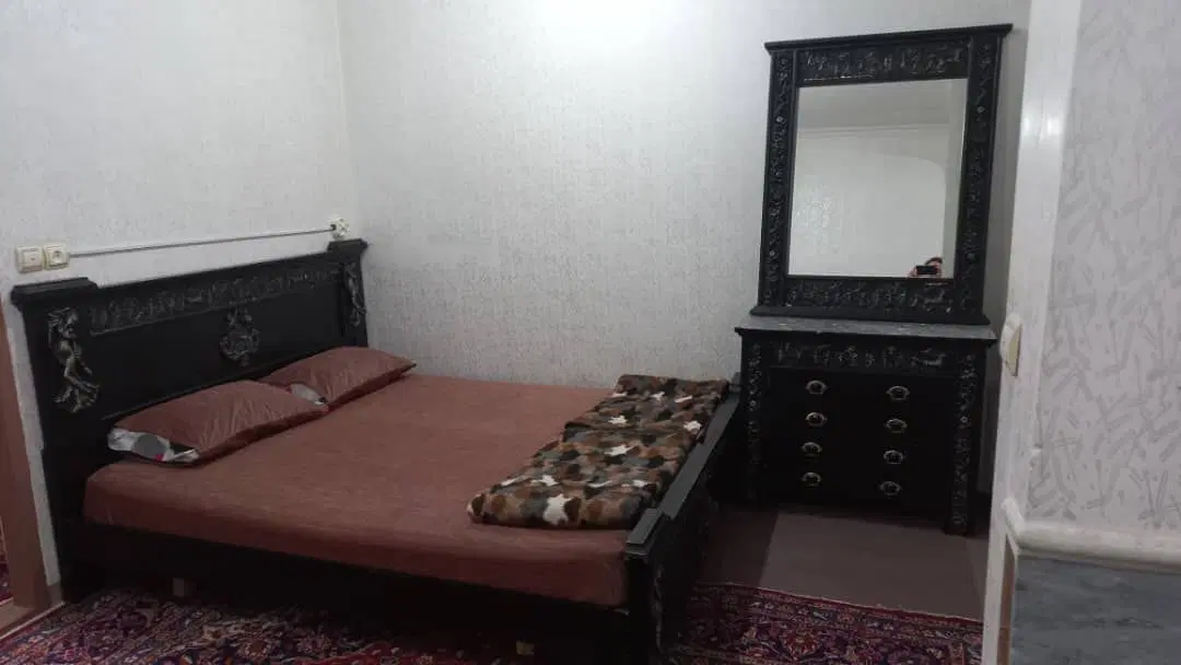 سوئیت همکف و پارکینگ دار
