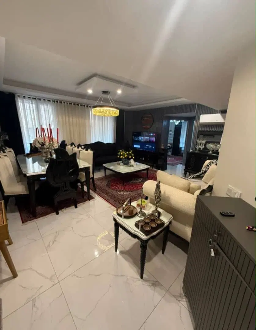 فردوس غرب سازمان برنامه_ آپارتمان ۸۰ متری