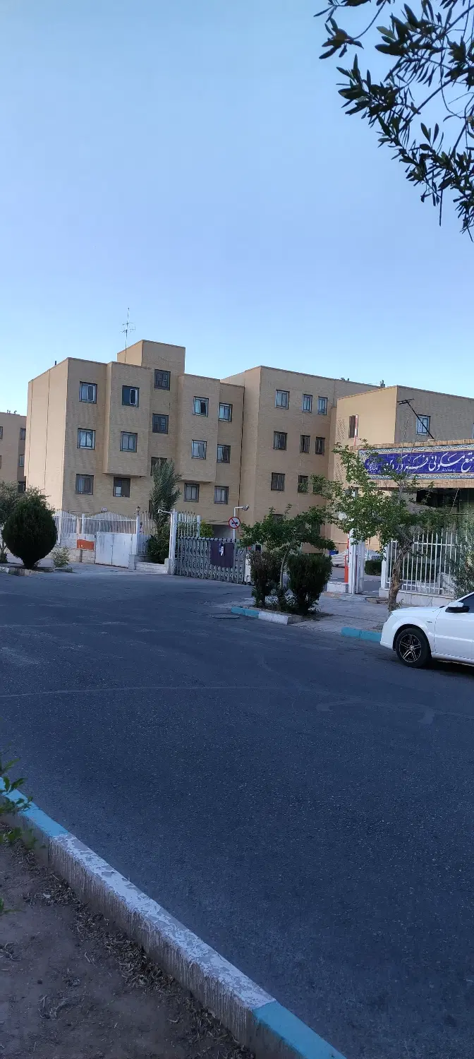 فروش آپارتمان 105 متری صفاییه