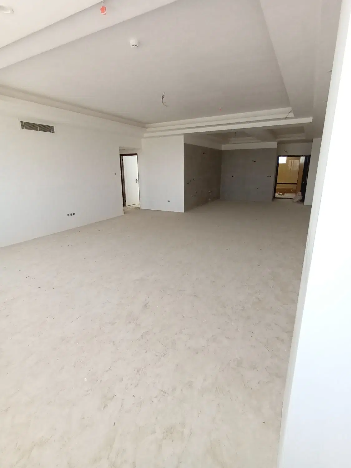 آپارتمان ۱۴۰ متر(در تاپ ترین لوکیشن فردیس )