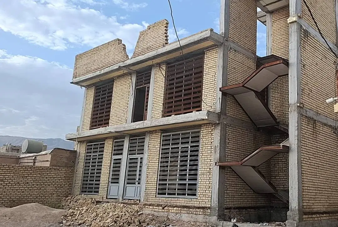منزل مسکونی دو طبقه