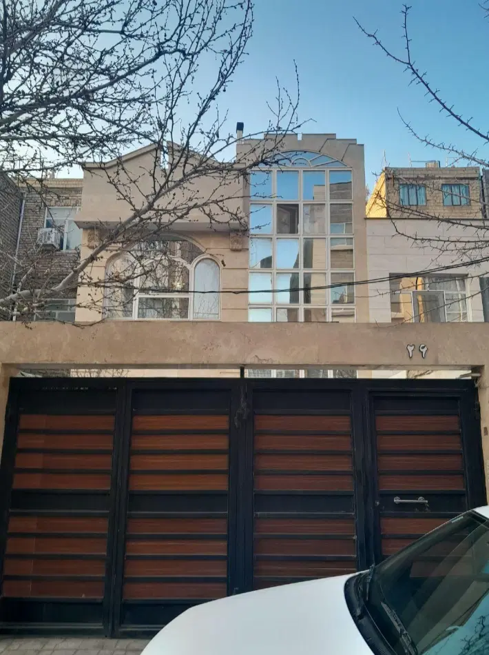خونه ویلایی‌دوطبقه