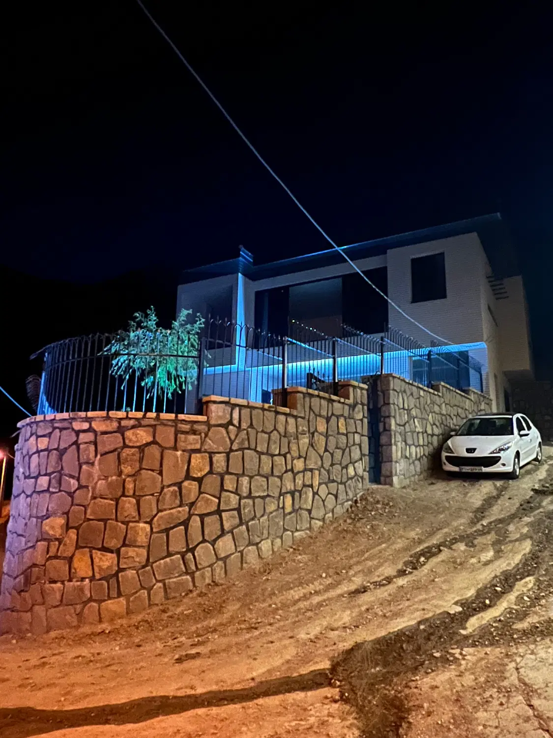 ویلا لاکچری بعد زرشک روبه تله سی یژ کامان