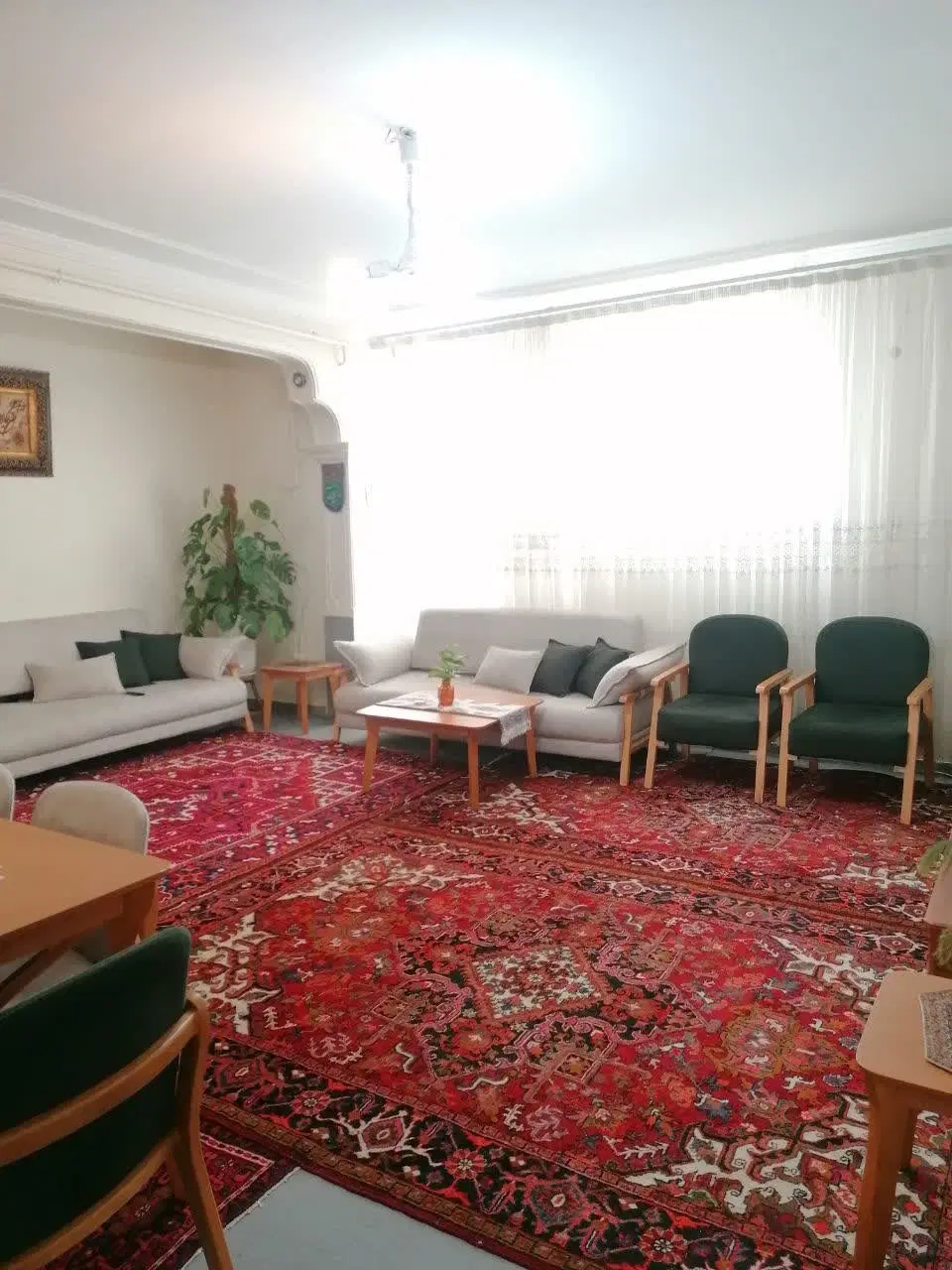 آپارتمان باغمشه ۹۷ متر ۲ خواب خوش نقشه نور گیر
