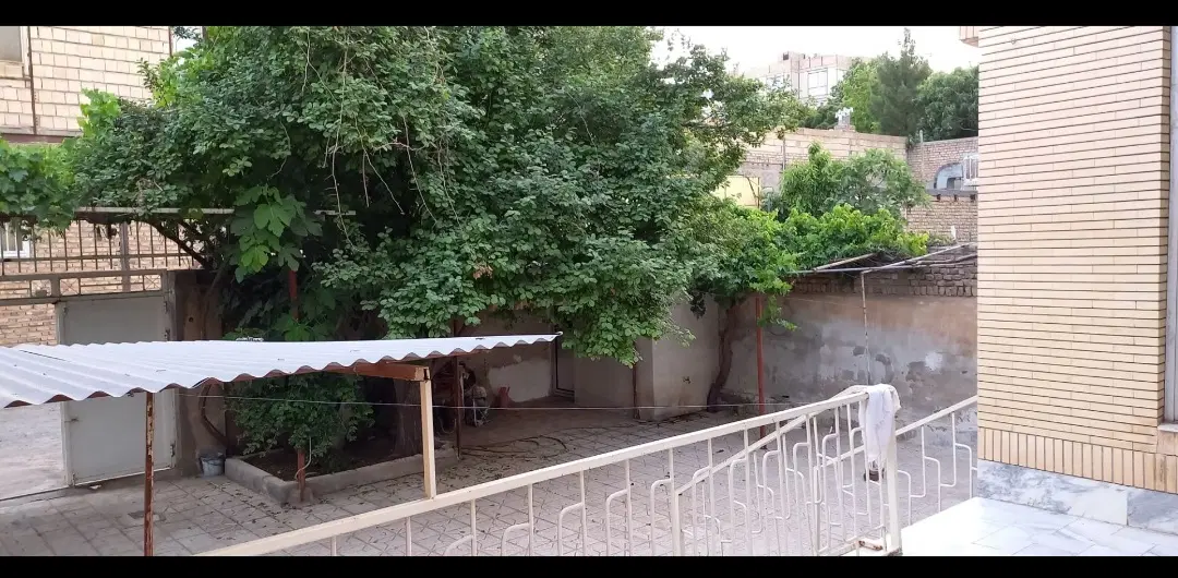 منزل ویلایی۲۵۵متری،درمرکزشهر