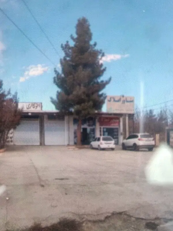 زمین ۱۰۰۰ متری در خان‌زنیان با دیوار و درب