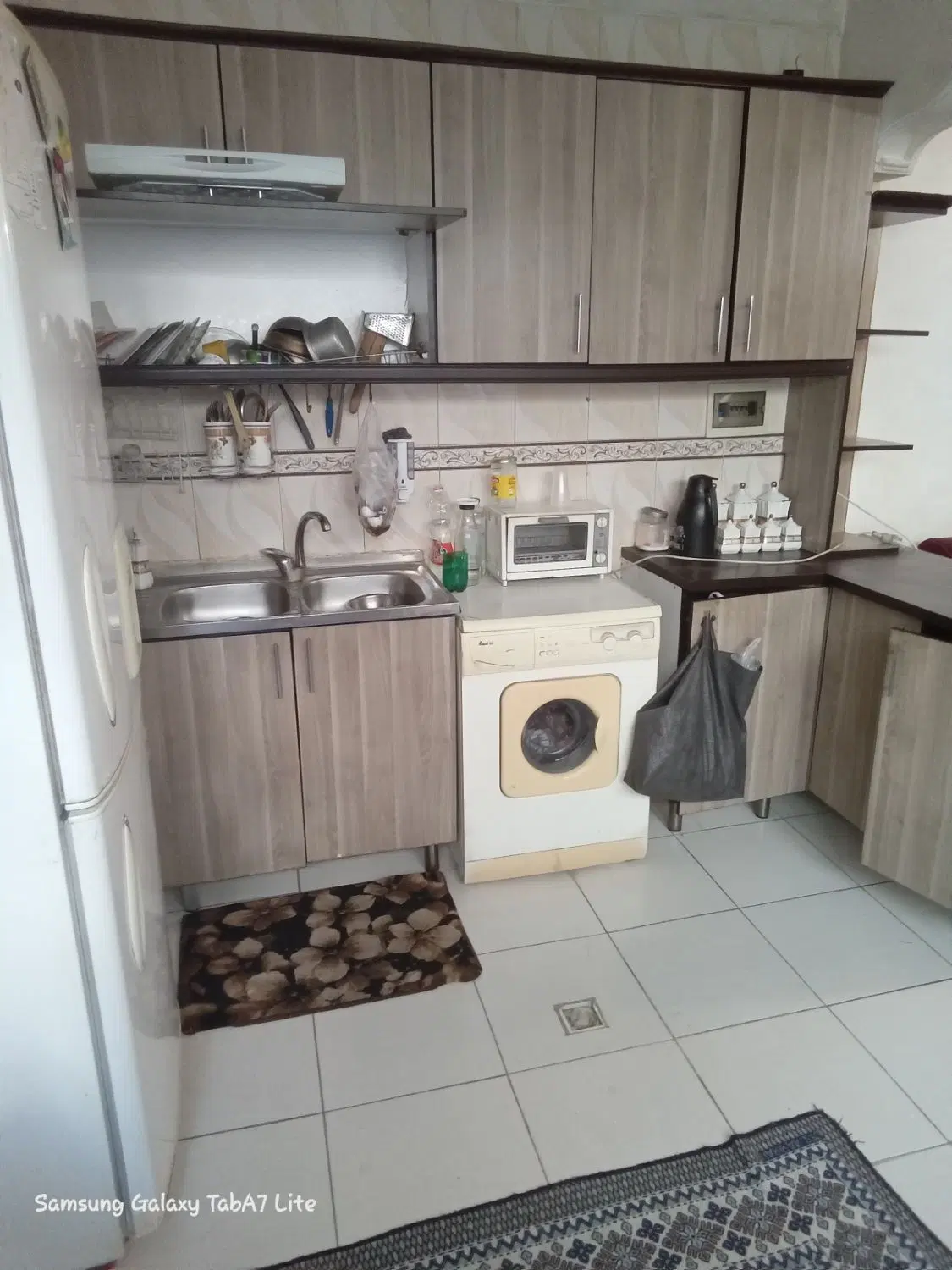 ۴۶ متری طبقه اول با حیاط