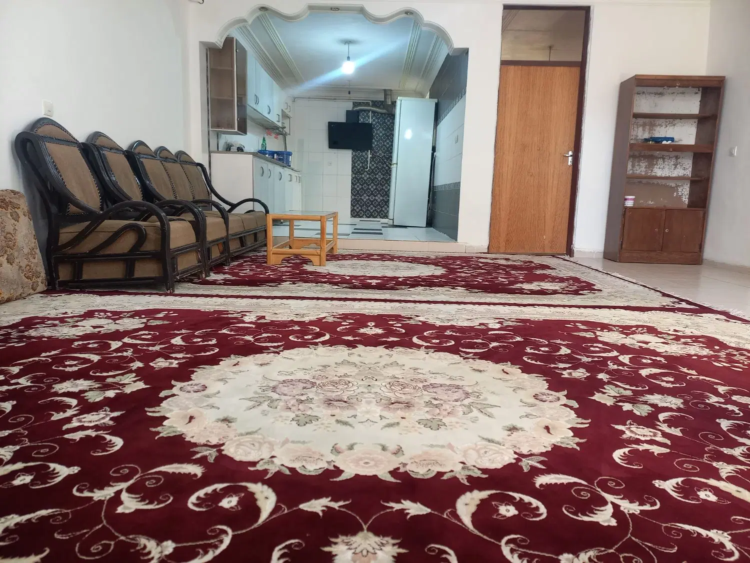 اجاره روزانه واحد ۱۵۰ متری خ مبارزان