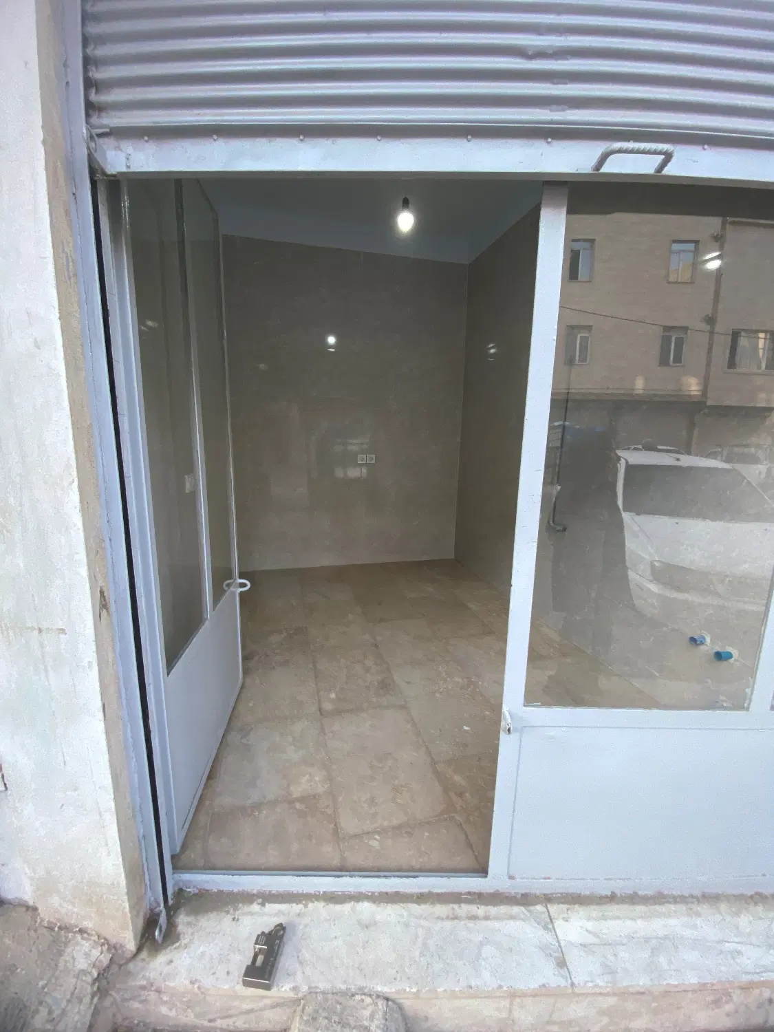 مغازه یا انباری