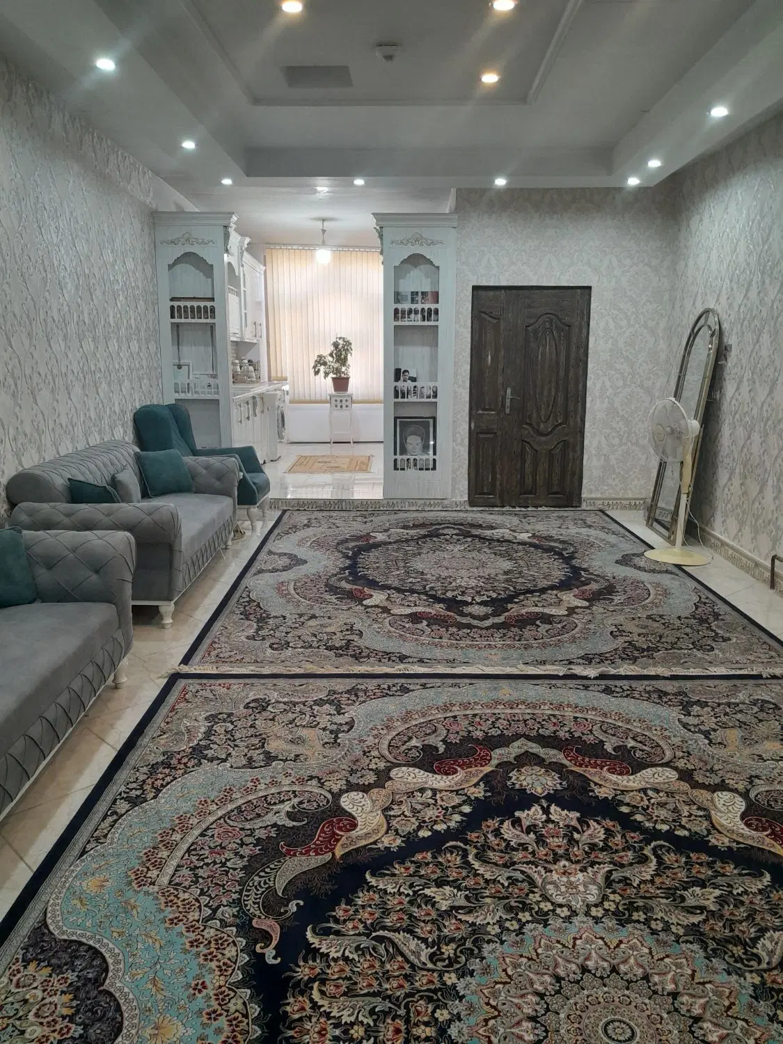 فروش مغازه و واحد بالا