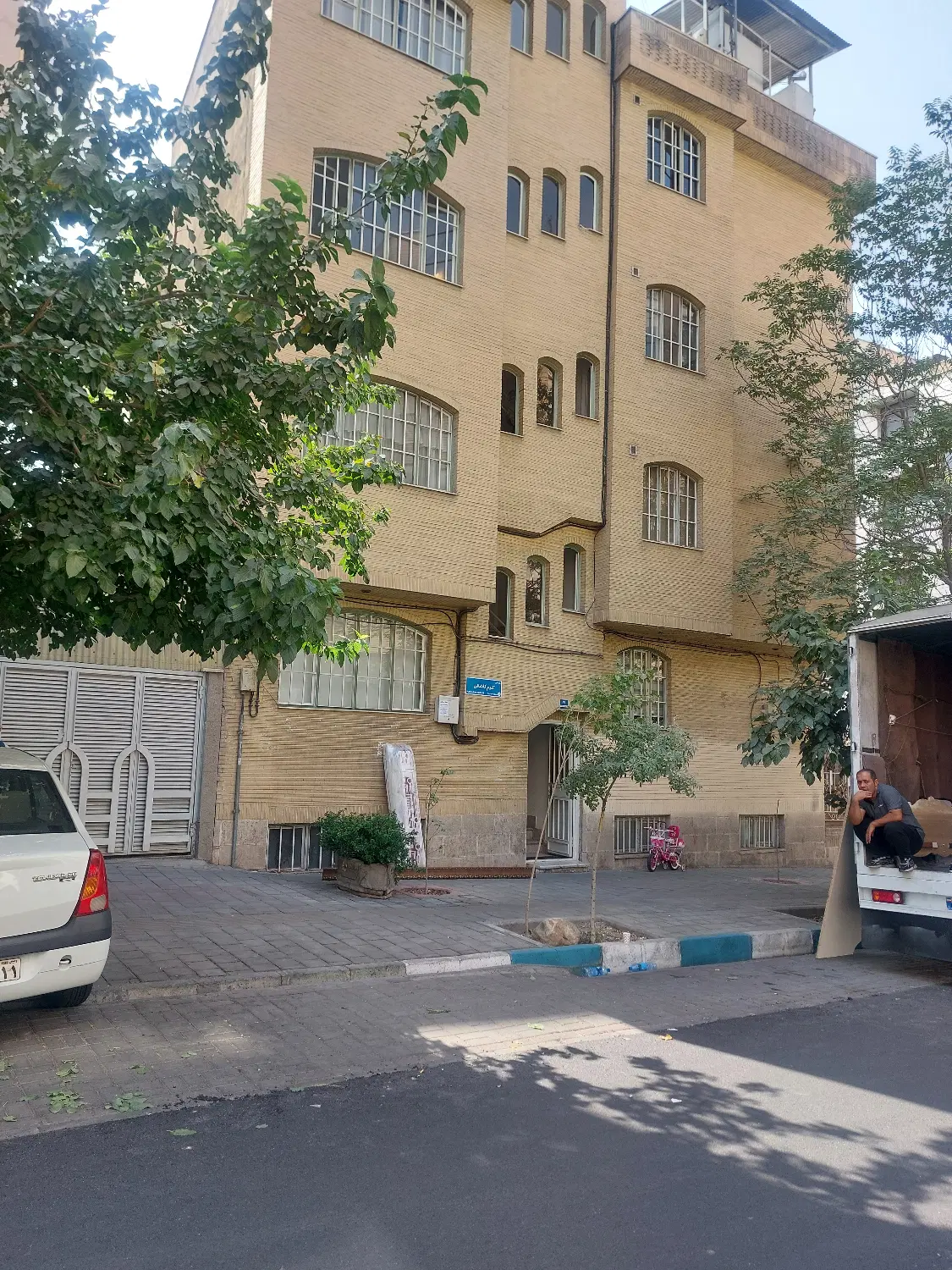 بی نظیر