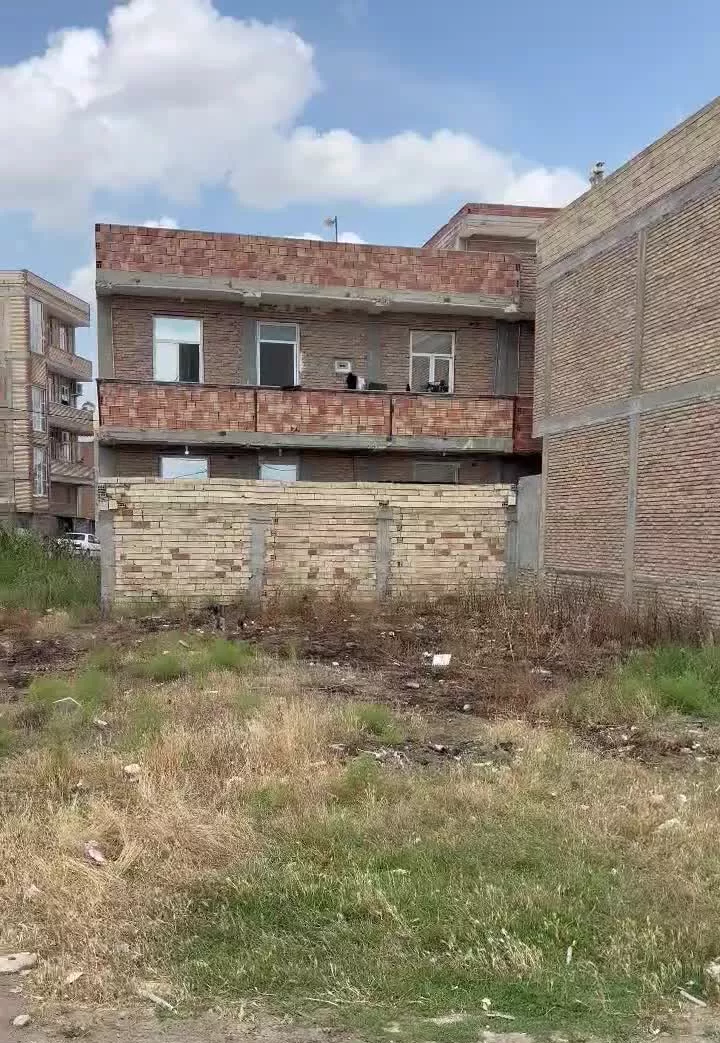 زمین رضایی