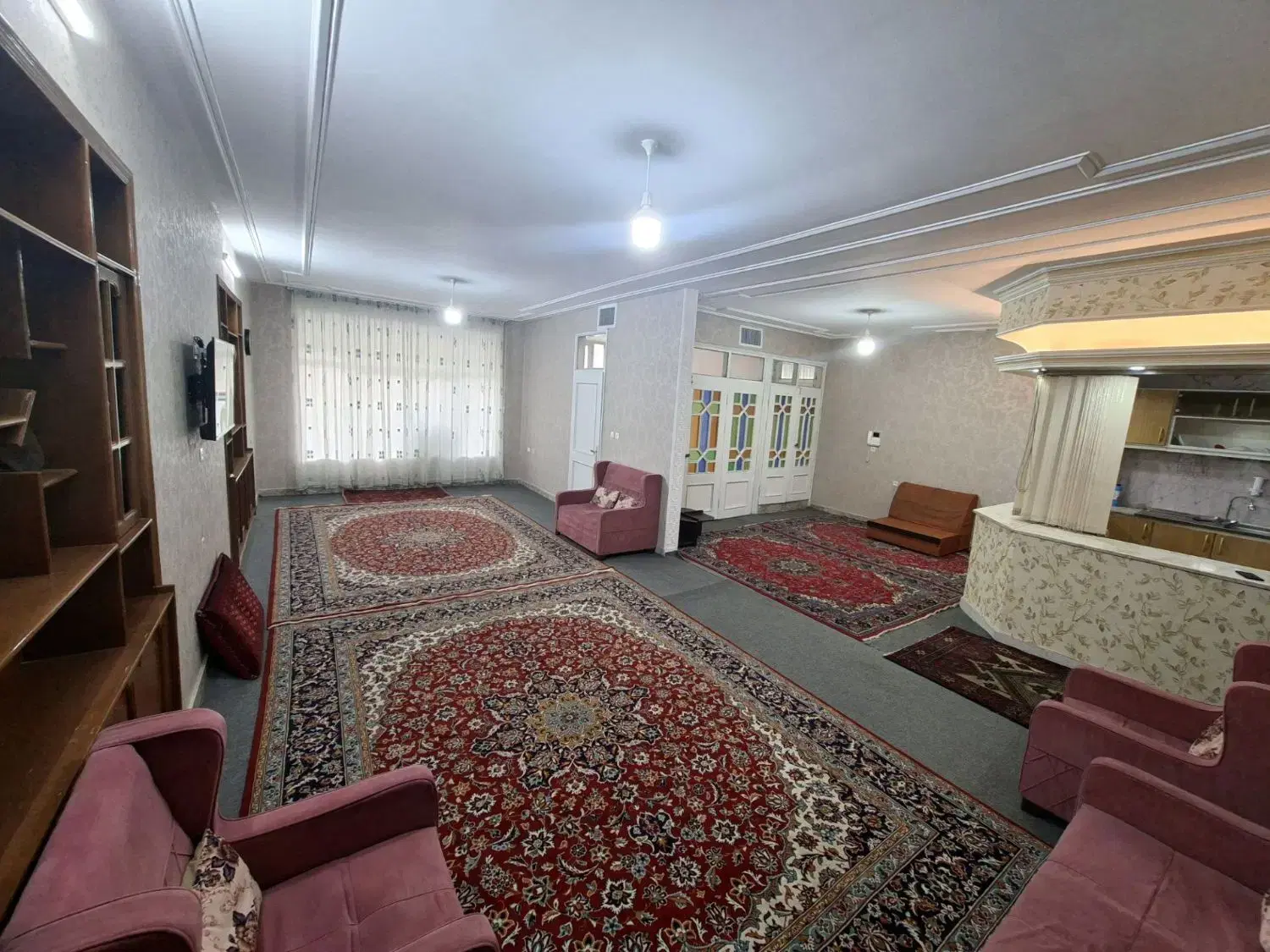 خونه ویلایی نگین تمیز بزرگ با پارکینگ نزدیک به حرم