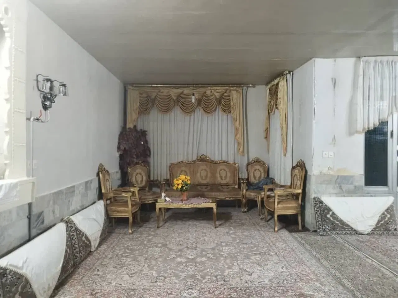 خانه ویلایی_  زمین ۳۰۰ متر_ محمدیه منطقه یک