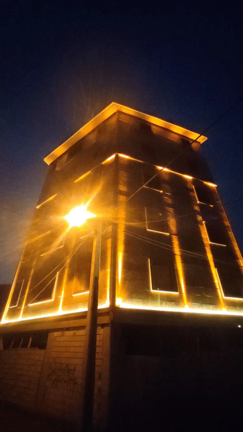 آپارتمان یخسازی (محله دخانیات)