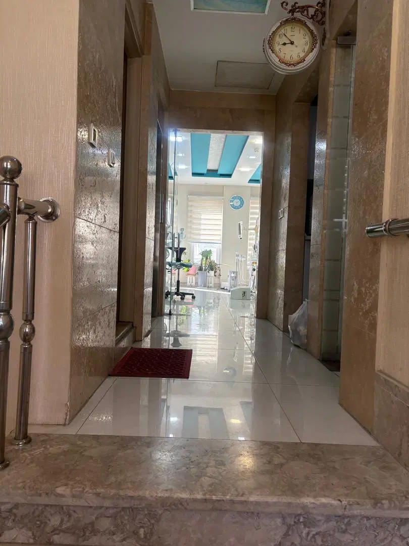 آپارتمان دو طبقه گلسار تجاری مسکونی دوبر