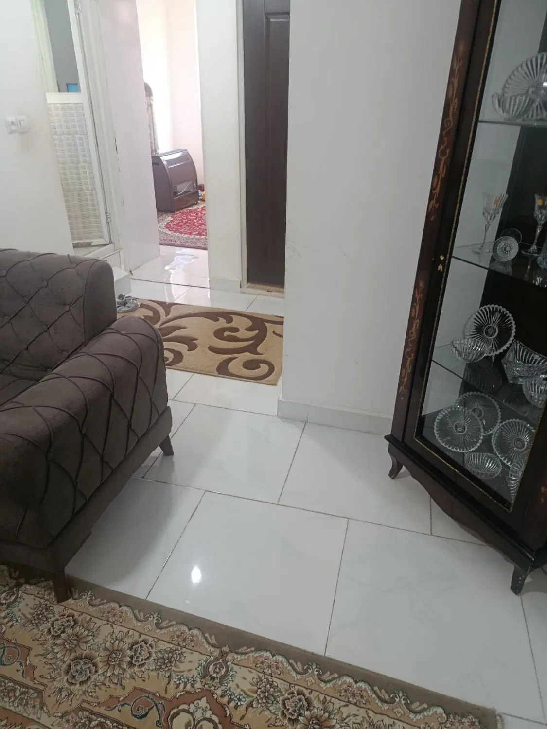 آپارتمان 105 متری منزل اباد