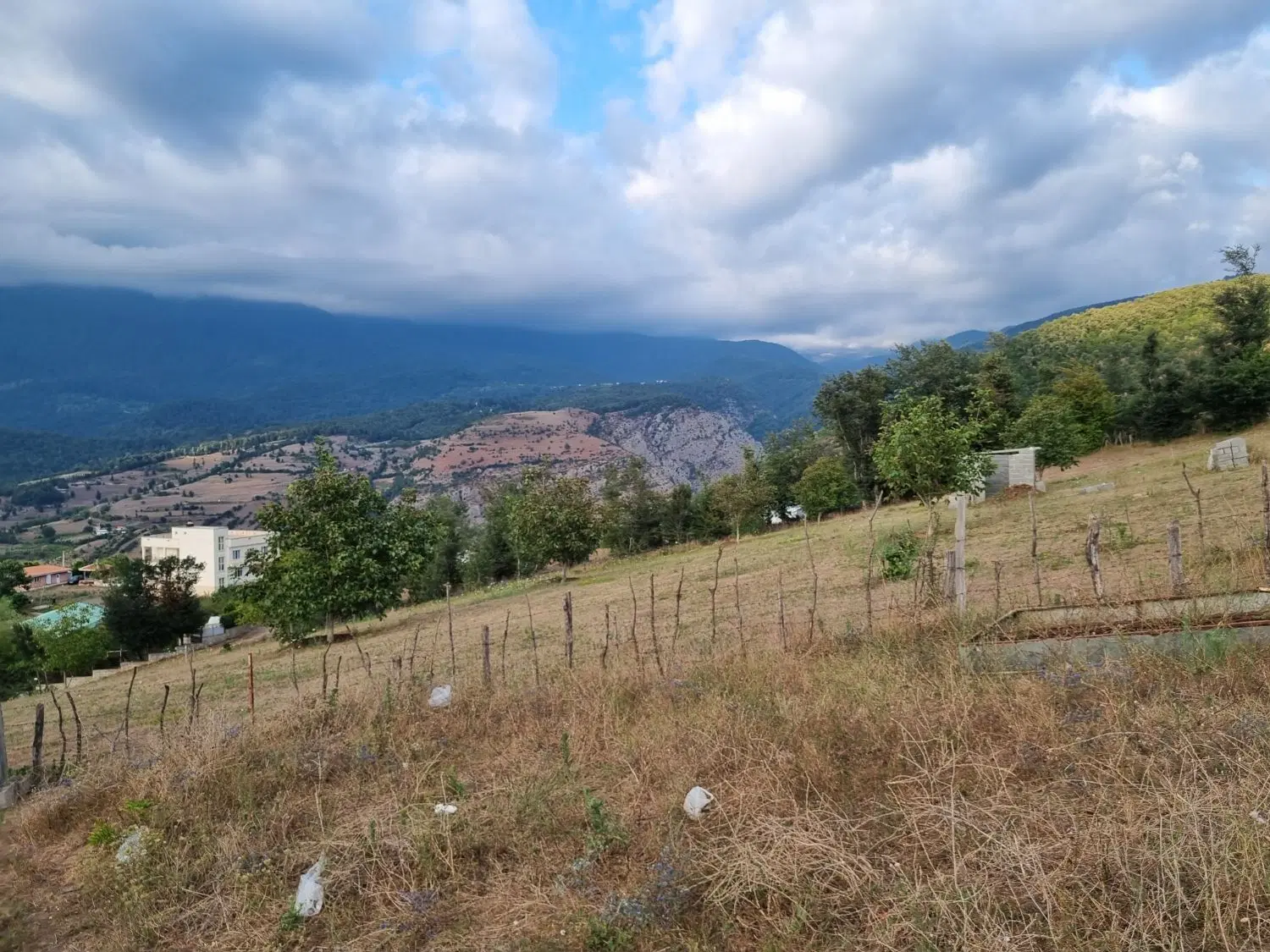 زمین مسکونی خوش نقشه ۲۰۰متری گنبک زیبا