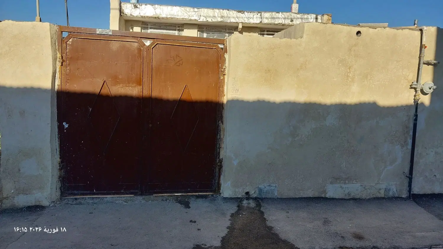خانه ۱۰۰ متری ویلایی درب حیاط ماشین رو