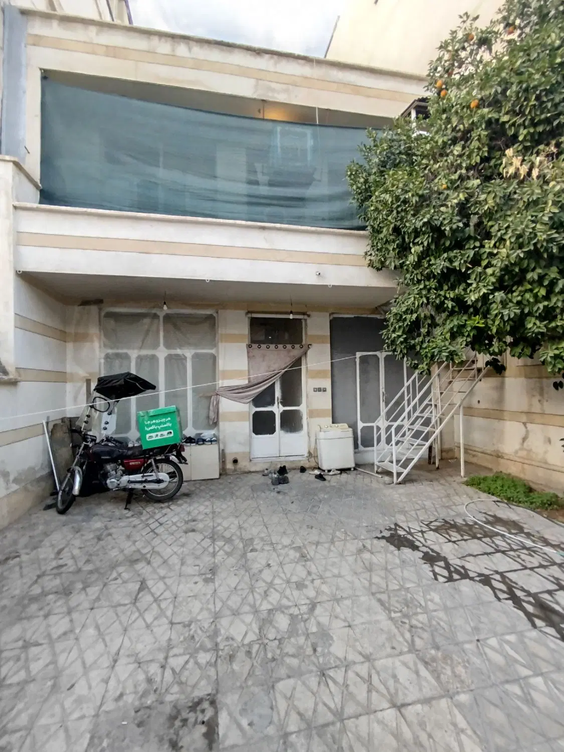 خوابگاه پسرانه _ همخونه