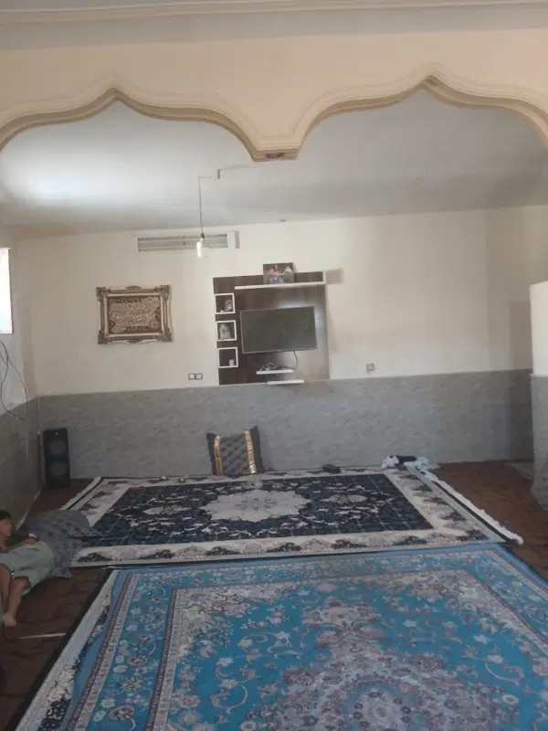 خانه در معلم ۵