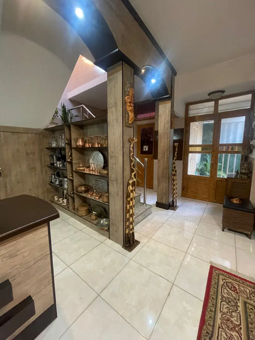 ویلایی دوبلکس وحید کامل بازسازی شده