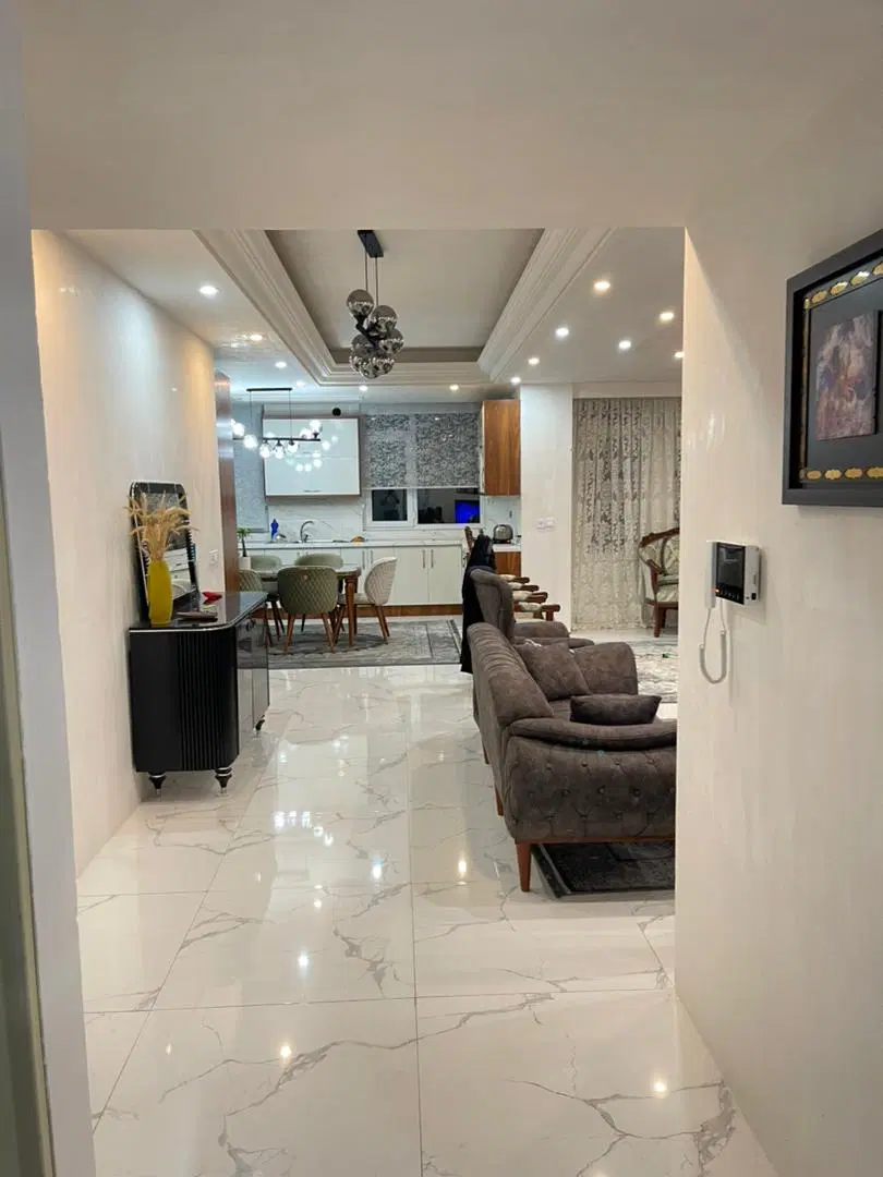 ۱۴۰ متری تاپ لوکیشن