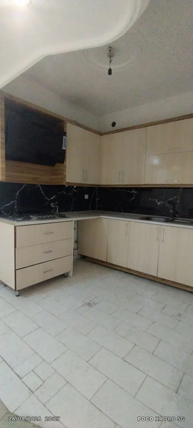 فروش آپارتمان 75در اول اندیشه