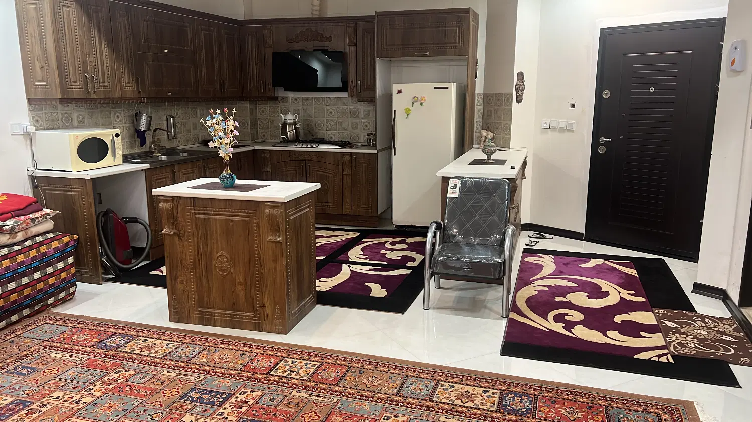 سویت همکف دوخواب نوساز جمهوری