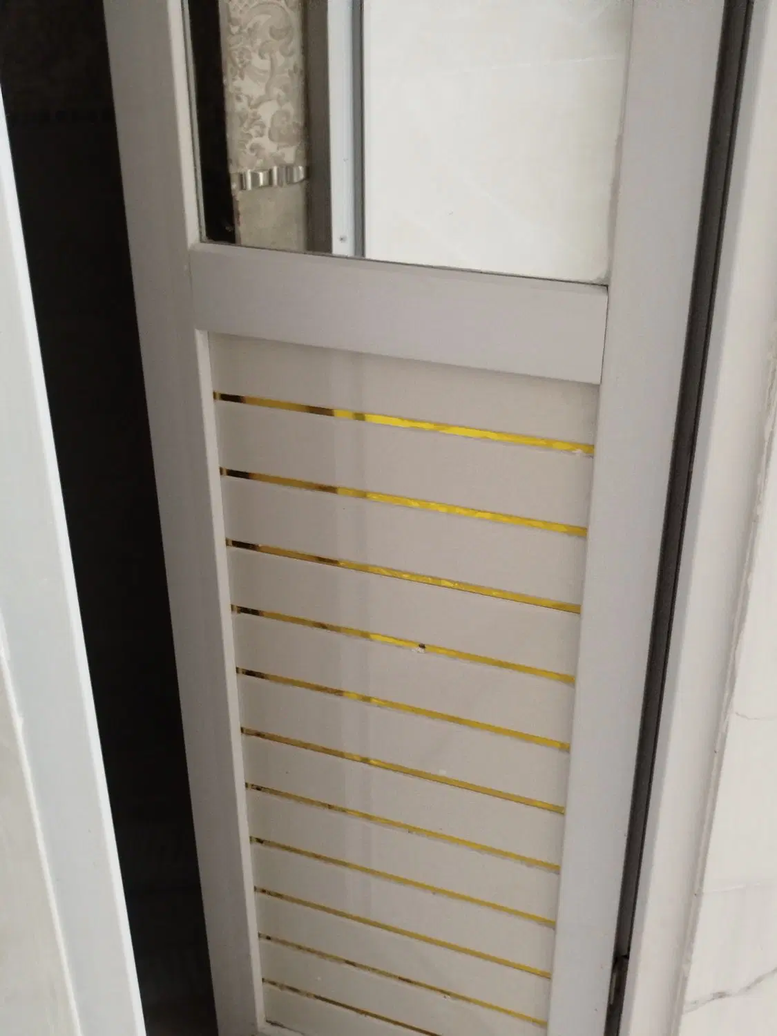 مغازه فروشی27متر دارای سرویس بهداشتی وکرکره برقی