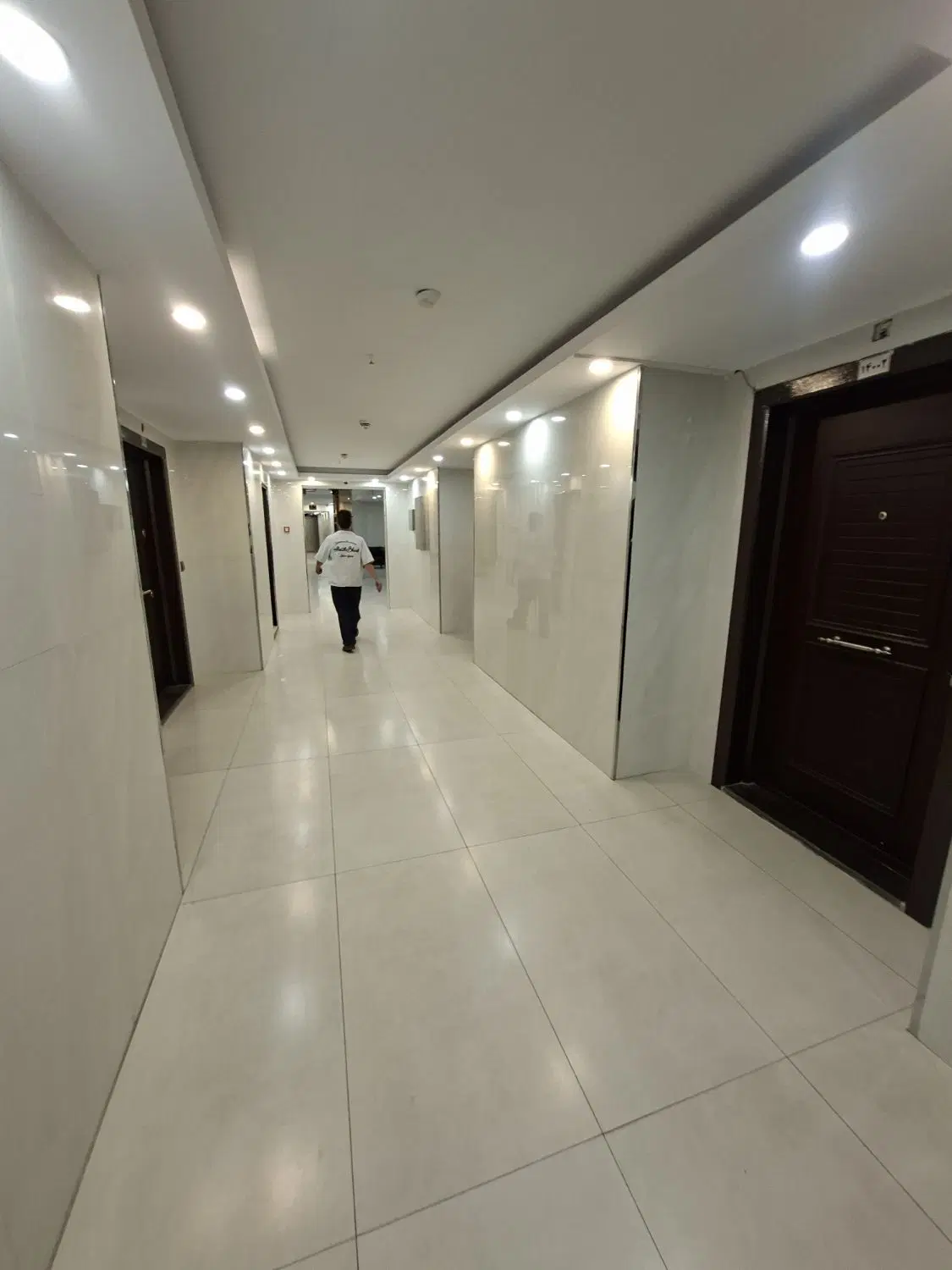 ۱۱۰ متر ۲ خواب برج همت یاس (دریاچه چیتگر)