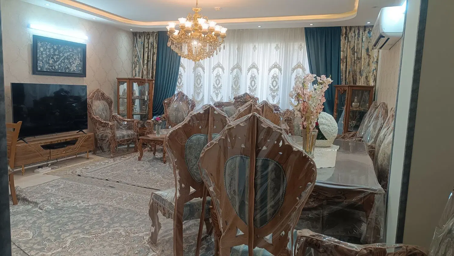 آپارتمان دشتستان برخیابان حکیم شفایی اول